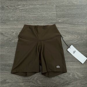 ALO Yoga 5” airlift energy short